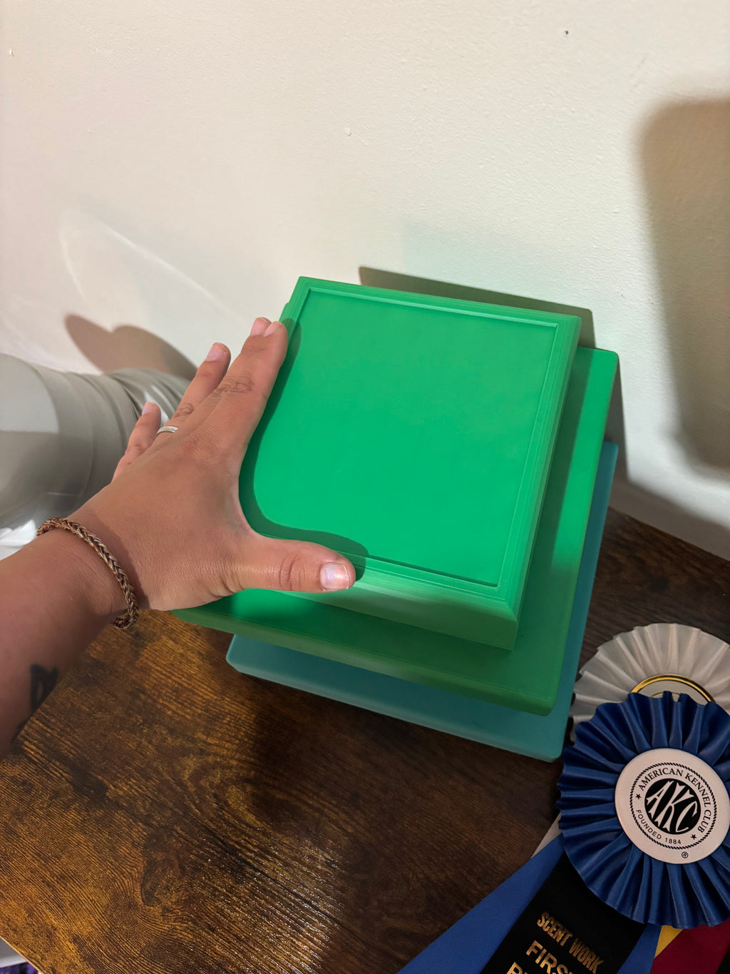 Pivot box