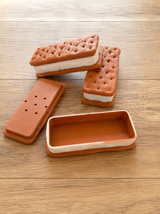 Ice Cream Sandwich Scent Work Vessel