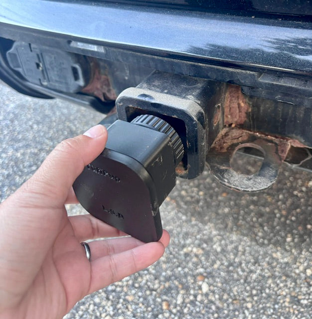 Vehicle hitch cover scent work vessel