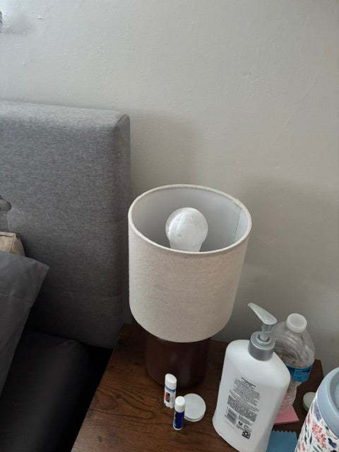 Light bulb scent work vessel