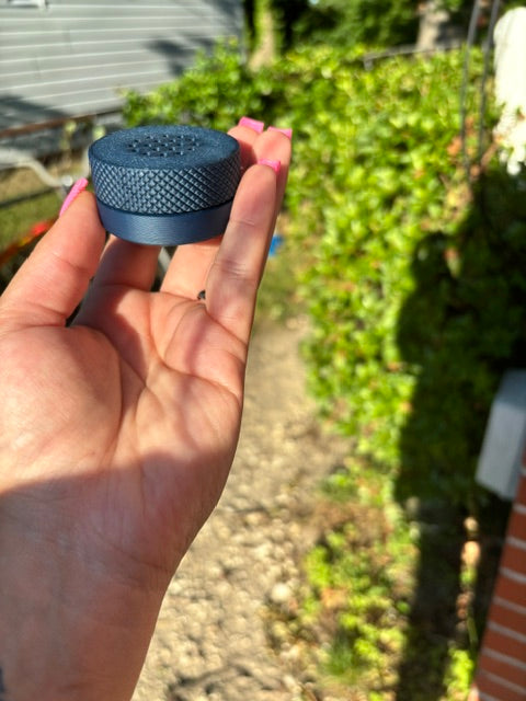 Scent work training vessel, with embedded magnets